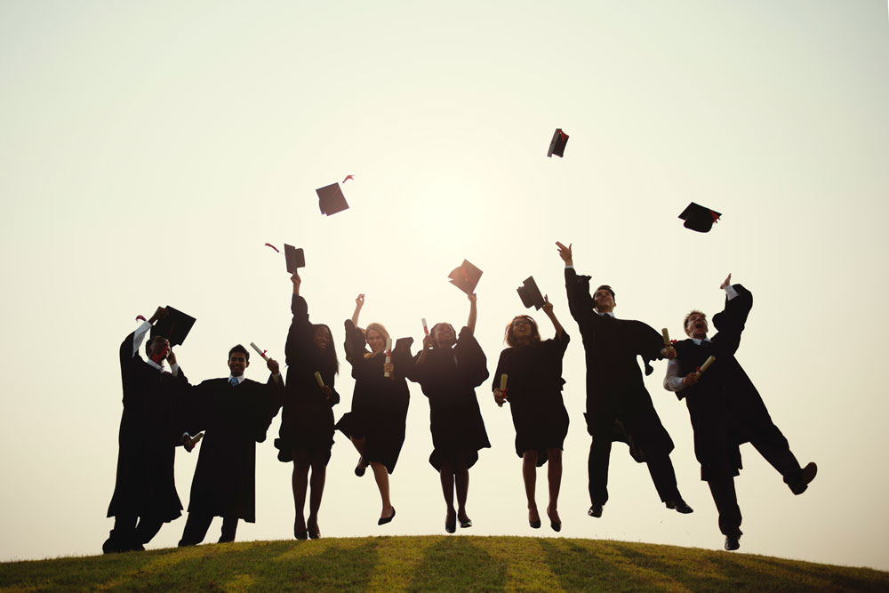 Absolvire - Sesiunea iunie-iulie 2022 Universitatea Națională de Arte București